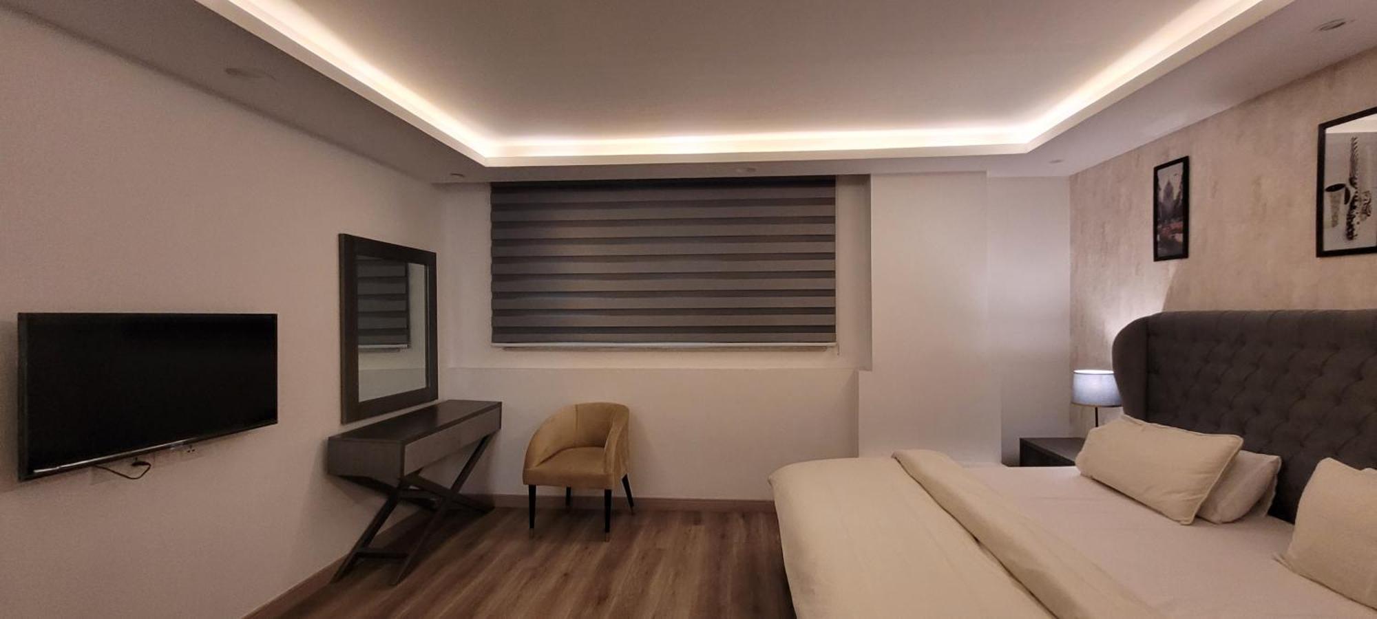 Goldcrest Luxury Apartments Lahore Exterior photo
