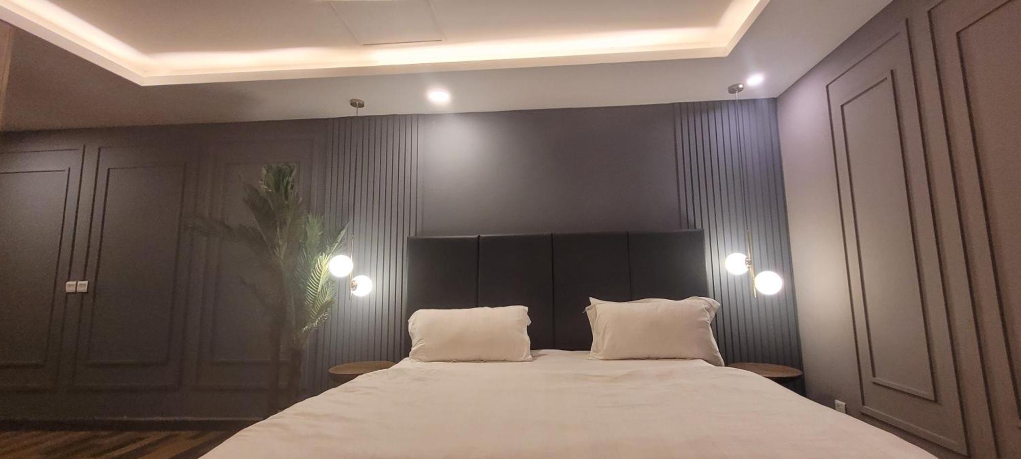Goldcrest Luxury Apartments Lahore Exterior photo