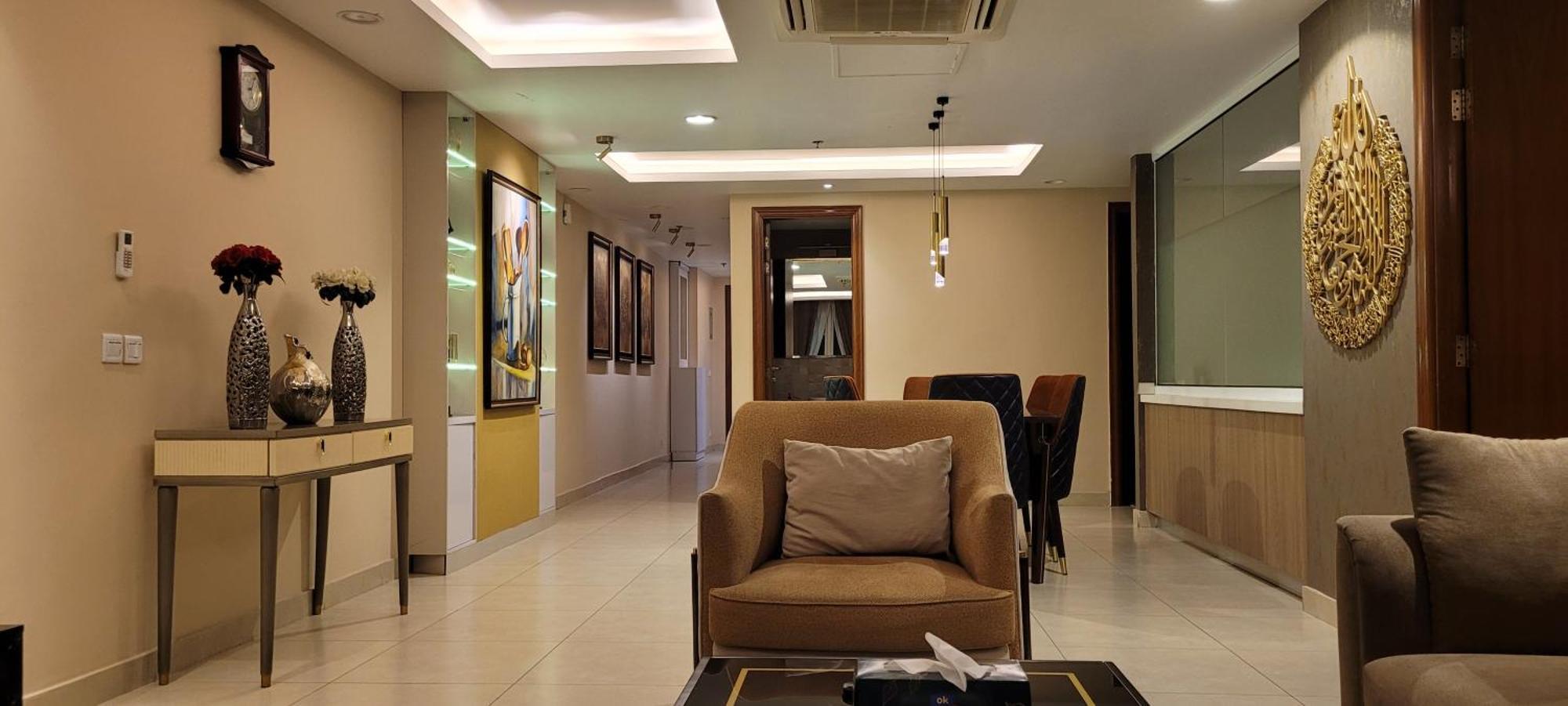 Goldcrest Luxury Apartments Lahore Exterior photo