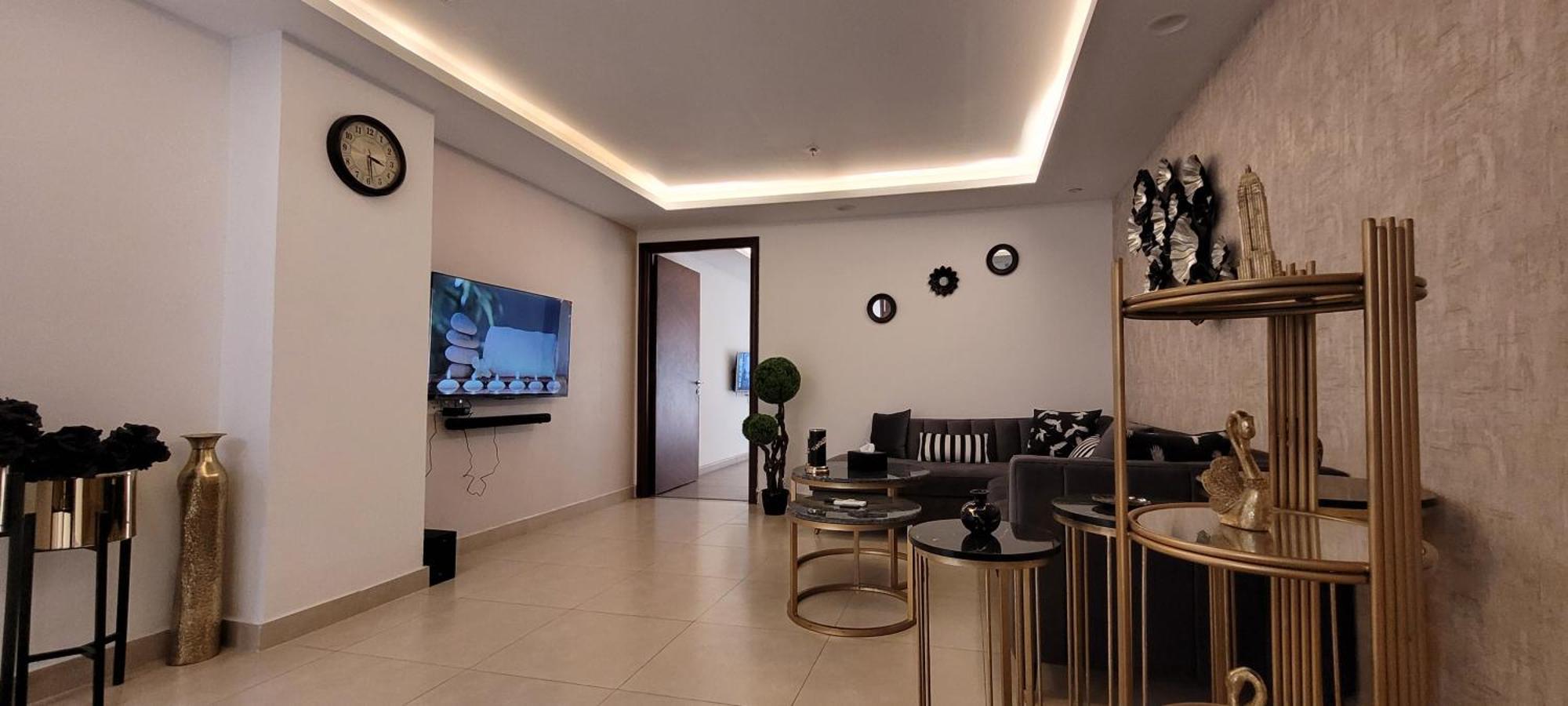 Goldcrest Luxury Apartments Lahore Exterior photo