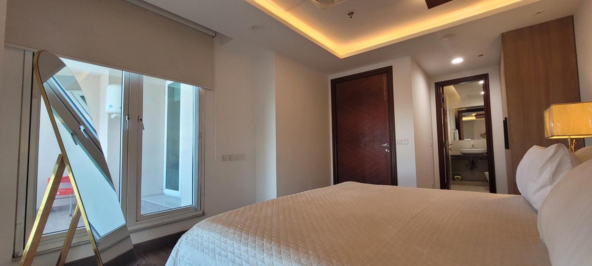 Goldcrest Luxury Apartments Lahore Exterior photo