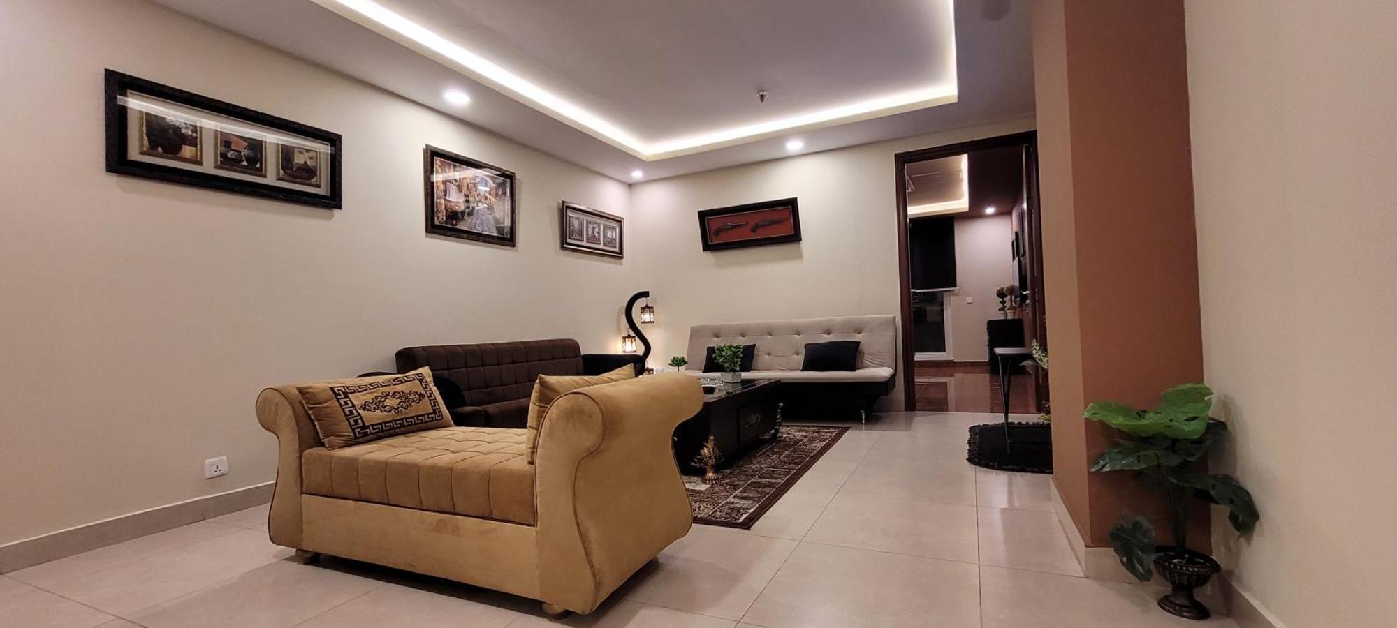 Goldcrest Luxury Apartments Lahore Exterior photo