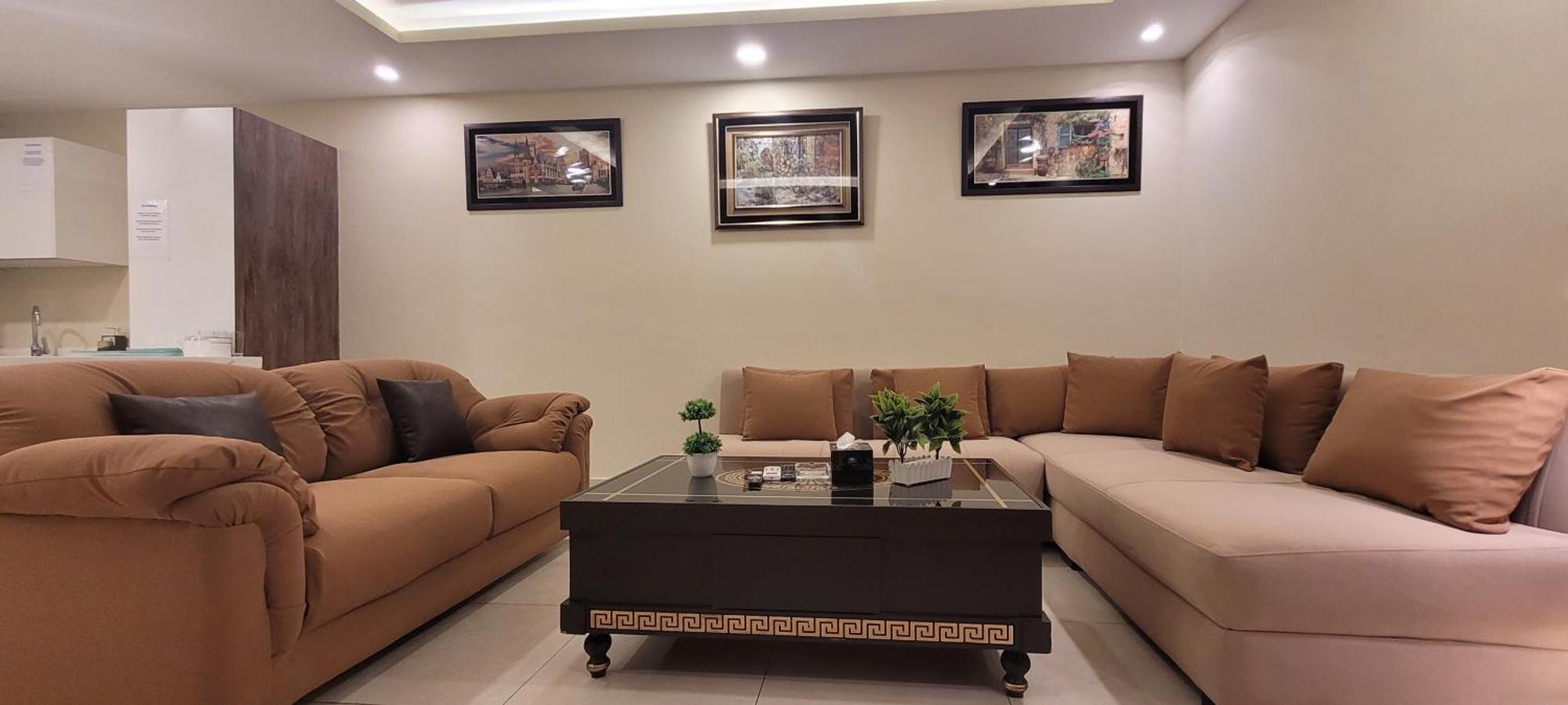 Goldcrest Luxury Apartments Lahore Exterior photo